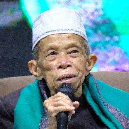 Dr. KH. Achmad Sarkosi Subki